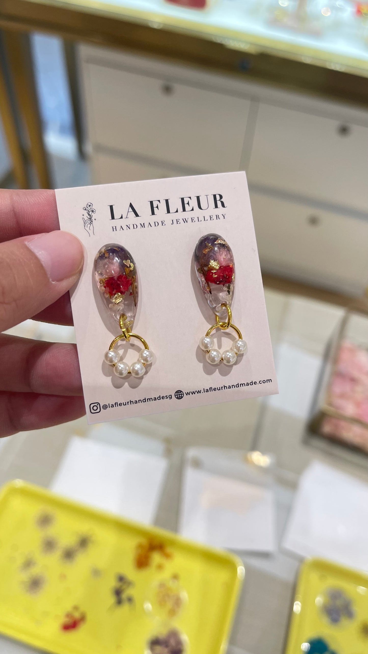 Resin Jewellery Making Workshop